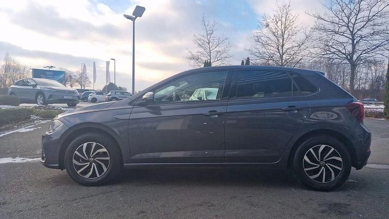 Gebraucht VW Polo Life 95 PS (69 kW) 2025 Grau Limousine