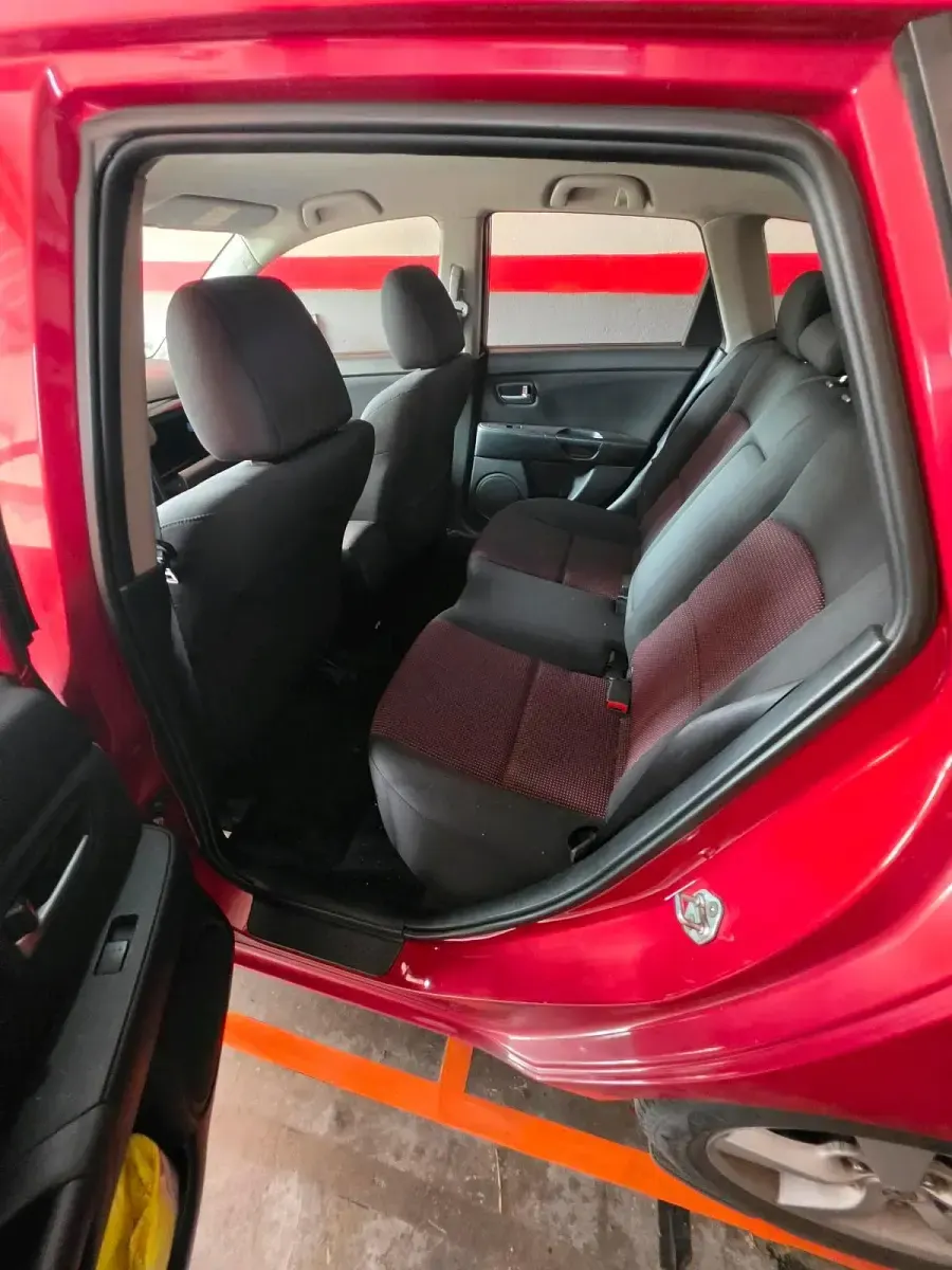 Second-hand Mazda 3 105 CP (77 kW) 2006 Roșu Berlinǎ