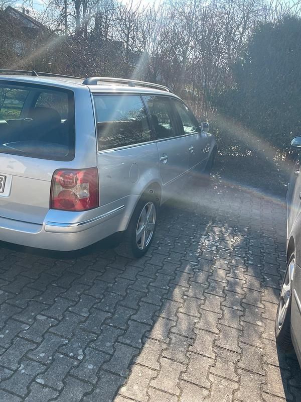 Gebraucht VW Passat 150 PS (110 kW) 2002 Silber Kombi