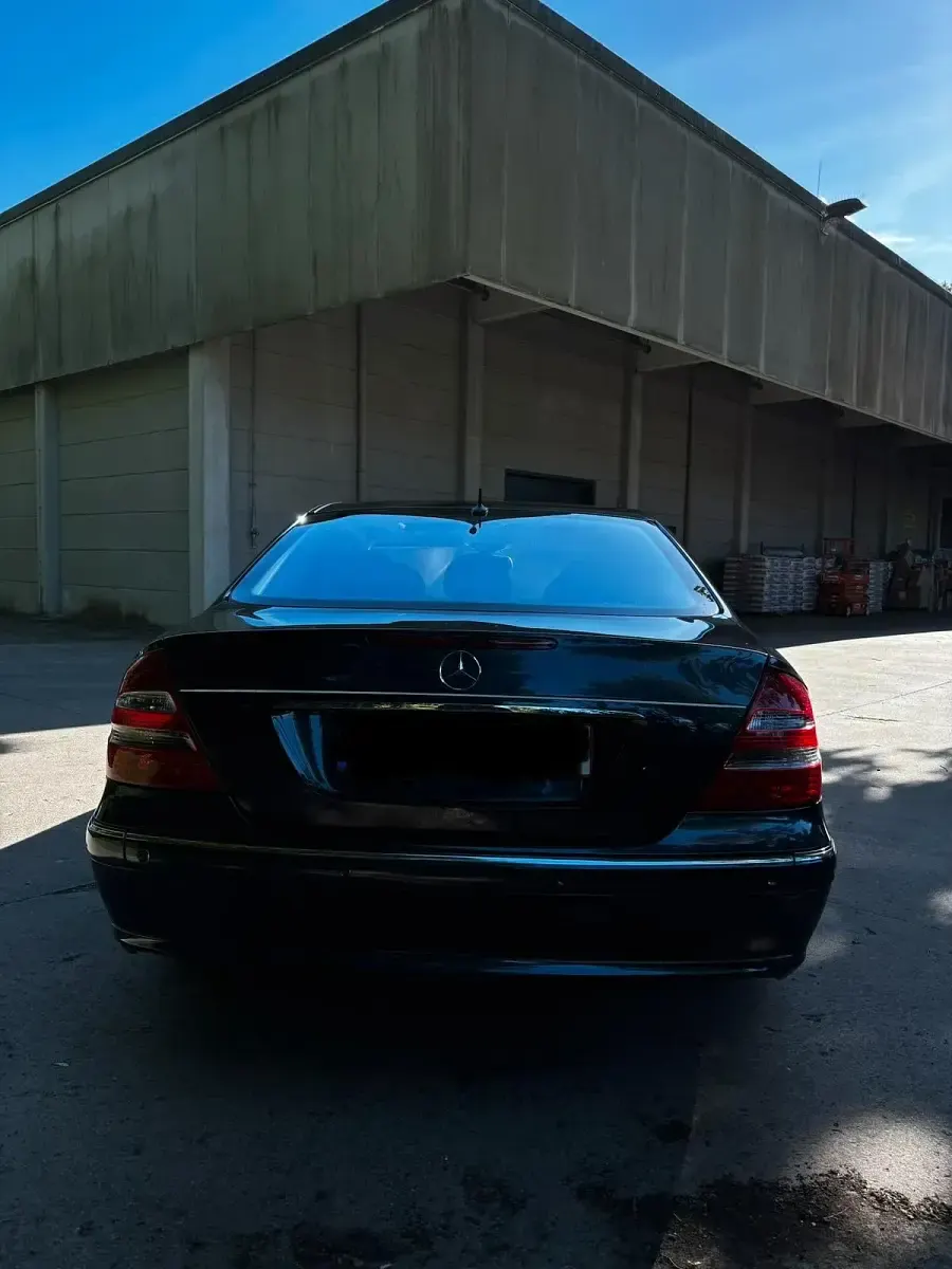 Gebraucht Mercedes E500 306 PS (225 kW) 2003 Limousine
