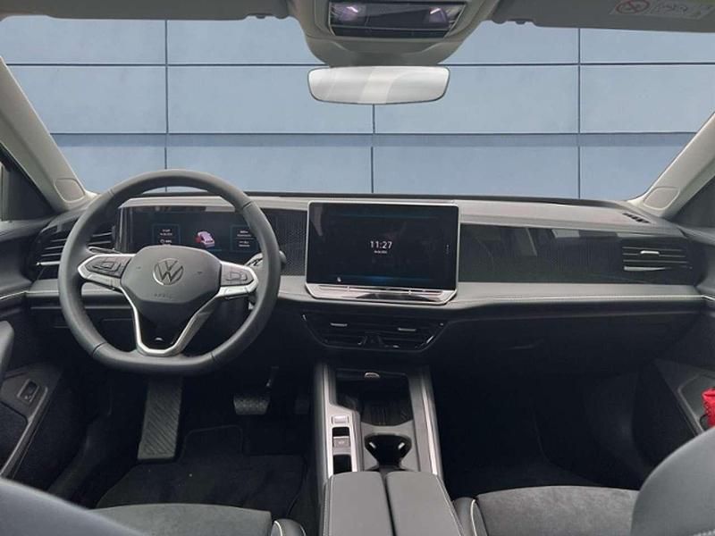 Gebraucht VW Passat IQ Drive 150 PS (110 kW) 2025 Schwarz Limousine