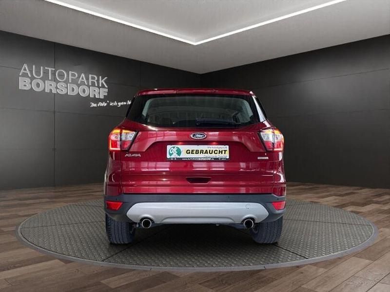 Gebraucht Ford Kuga Trend 150 PS (110 kW) 2017 Rot SUV