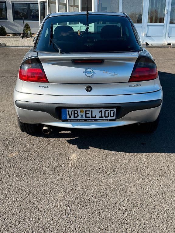 Gebraucht Opel Tigra 90 PS (66 kW) 2000 Silber Coupé