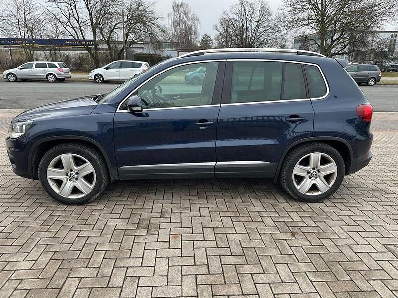 Gebraucht VW Tiguan Style 140 PS (102 kW) 2013 Blau SUV