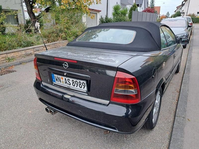 Schwarz Gebraucht 2004 Opel Astra Cabriolet Cabrio | 1.299 € (Superpreis) - Bild 1/3