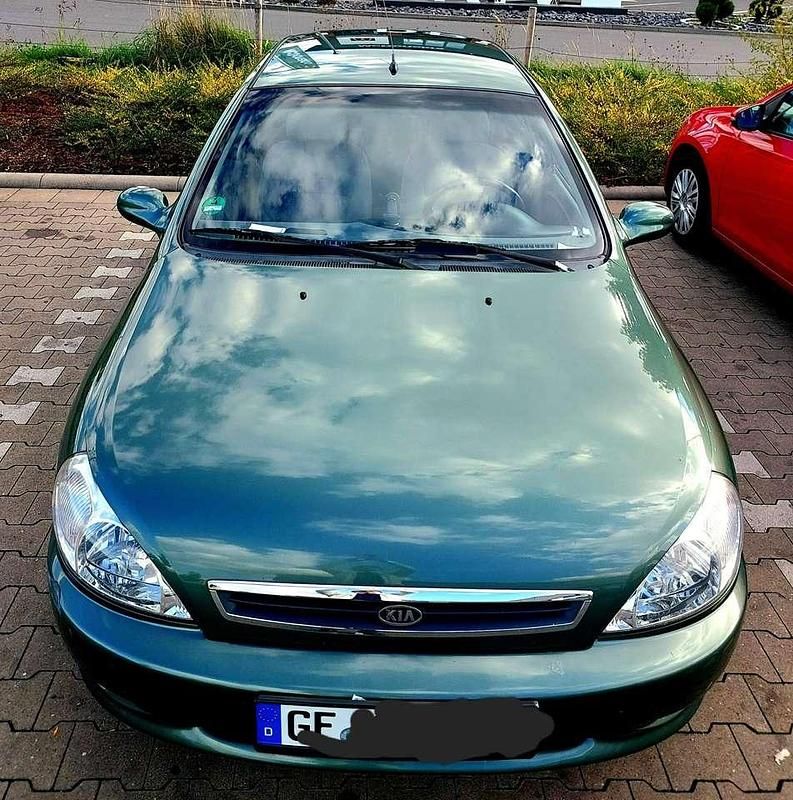 Gebraucht 2002 Kia Rio Limousine | 2.300 € (Fairer Preis) - Bild 1/4