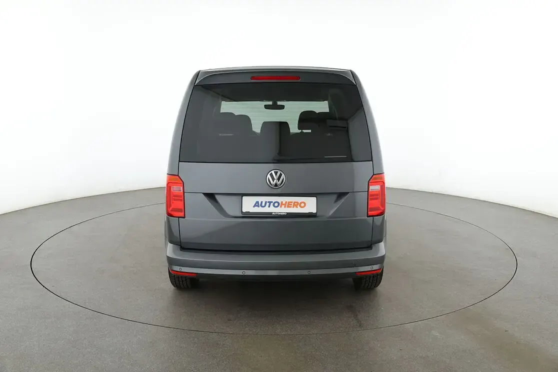 Gebraucht VW Caddy Trendline 102 PS (75 kW) 2018 Grau Van / Kleinbus