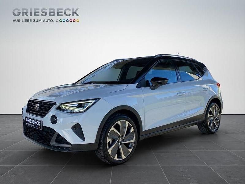 Weiß Gebraucht 2024 Seat Arona FR SUV | 19.880 € (Guter Preis) - Bild 1/4