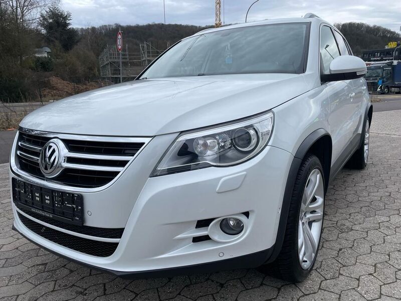Weiß Gebraucht 2009 VW Tiguan Sportline SUV | 9.990 € (Fairer Preis) - Bild 1/4