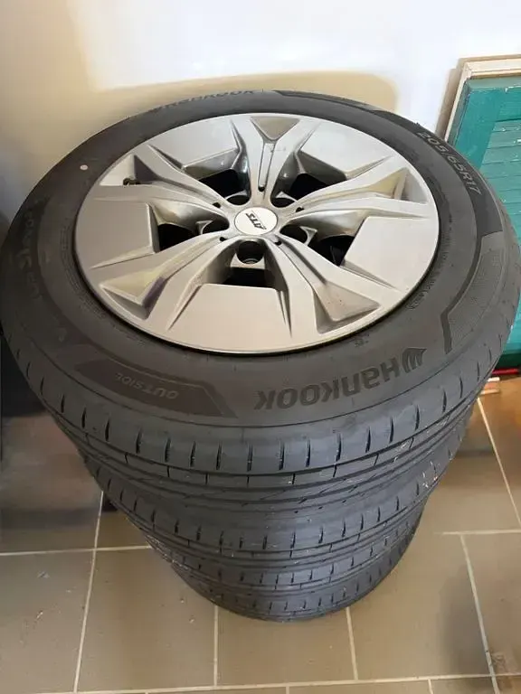Gebraucht BMW iX1 230 kW (313 PS) 2023 Schwarz SUV