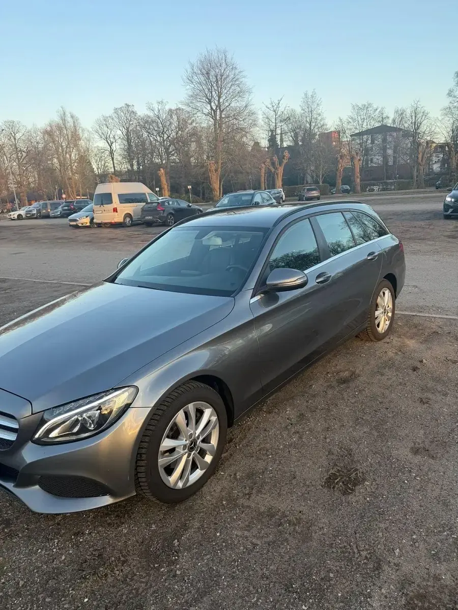 Gebraucht Mercedes C220 170 PS (125 kW) 2017 Grau Kombi