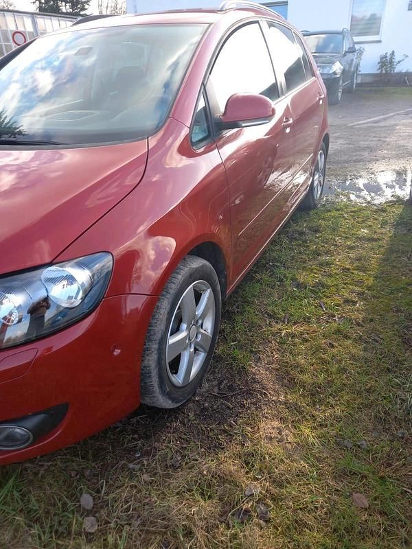 Gebraucht VW Golf VI 122 PS (89 kW) 2010 Kleinwagen