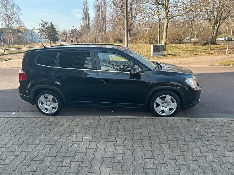 Gebraucht Chevrolet Orlando 163 PS (119 kW) 2012 Schwarz Van / Kleinbus