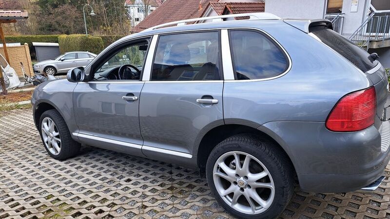 Grau Gebraucht 2005 Porsche Cayenne S SUV | 8.900 € (Guter Preis) - Bild 1/4