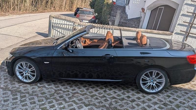 Gebraucht BMW 320 Cabriolet Performance 184 PS (135 kW) 2014 Schwarz Cabrio
