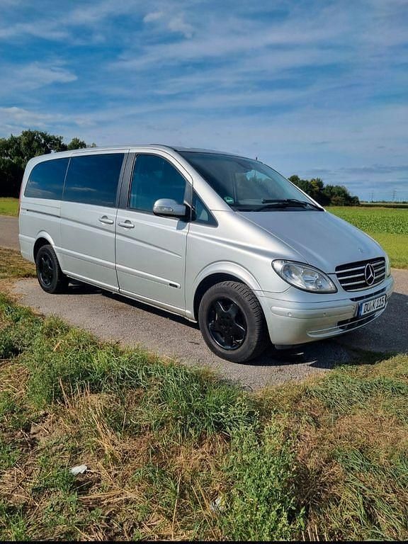 Silber Gebraucht 2007 Mercedes Viano Van / Kleinbus | 7.400 € (Superpreis) - Bild 1/4