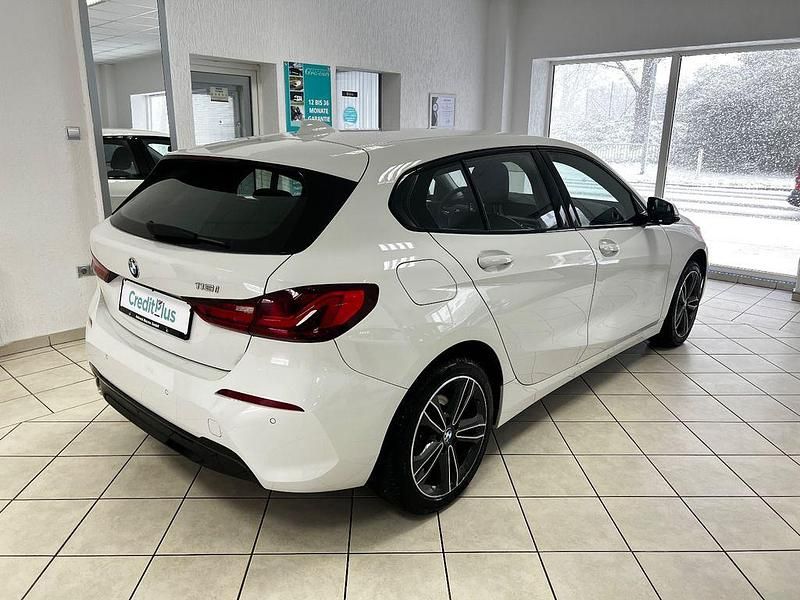 Gebraucht BMW 116 Sport Line 109 PS (80 kW) 2021 Weiß Kleinwagen