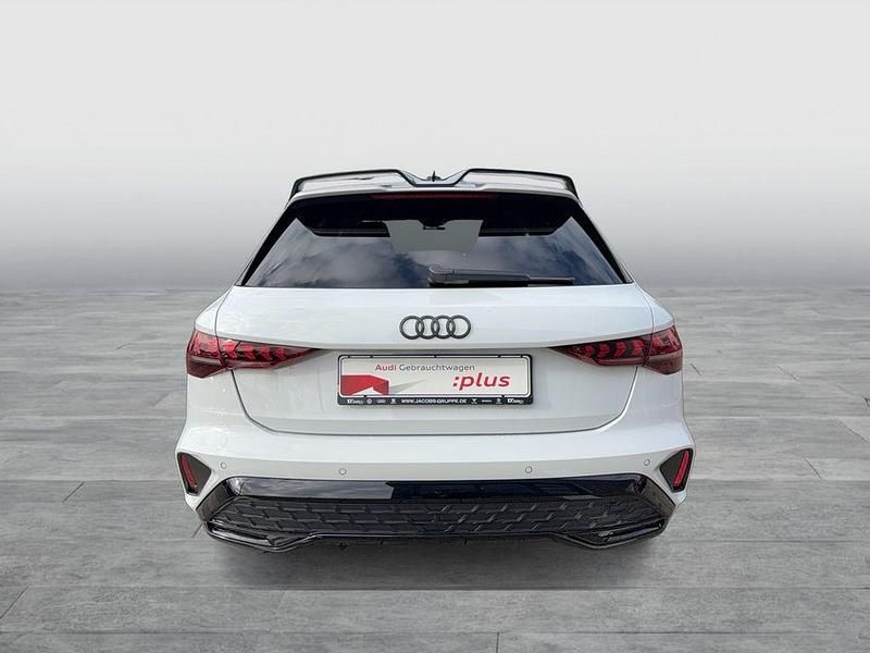 Gebraucht Audi A3 S-Line 150 PS (110 kW) 2025 Gletscherweiß metallic Limousine