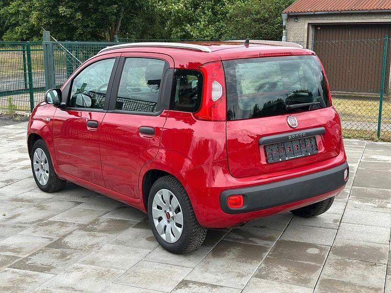Gebraucht Fiat Panda Lounge 69 PS (50 kW) 2016 Rot Kleinwagen