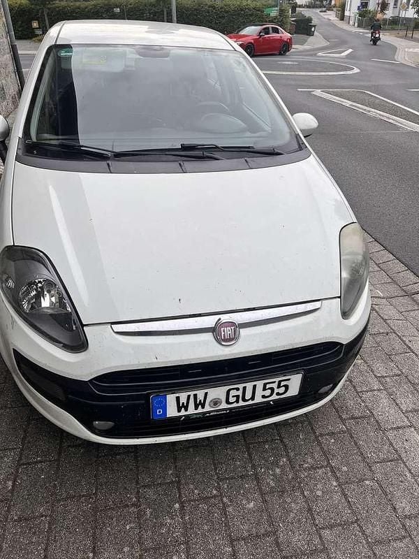 Gebraucht 2011 Fiat Punto Classica Kleinwagen | 800 € (Superpreis) - Bild 1/4