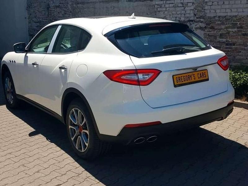 Neu Maserati Levante 430 PS (316 kW) 2025 Bianco white SUV