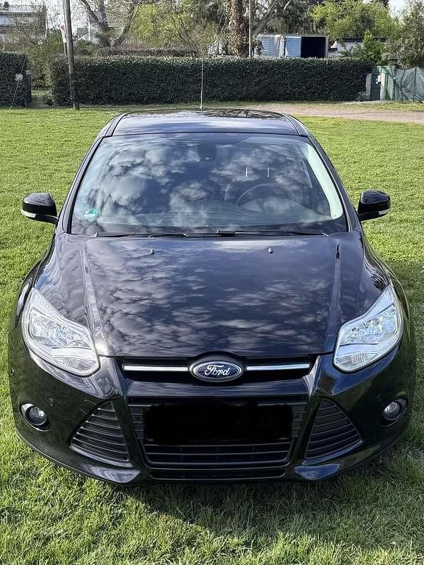 Gebraucht Ford Focus 101 PS (74 kW) 2014 Limousine