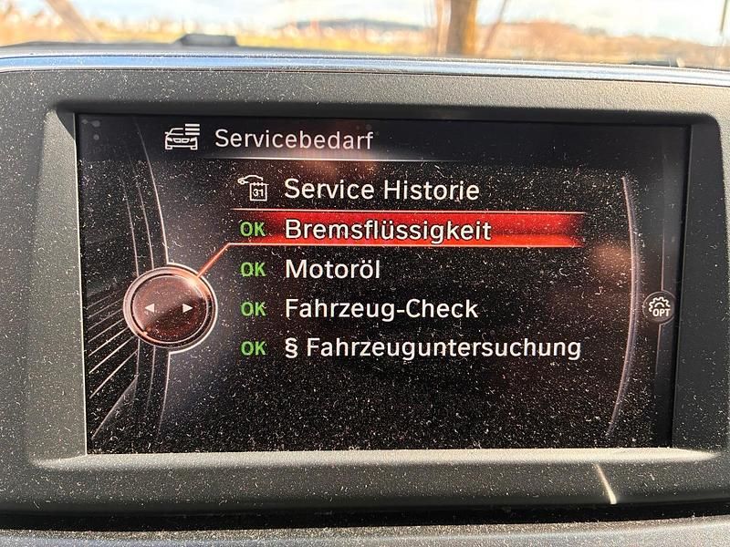 Gebraucht BMW 218 150 PS (110 kW) 2015 Rot Limousine