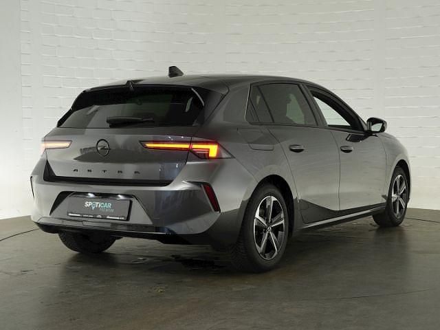 Gebraucht Opel Astra 131 PS (96 kW) 2024 Vulkan grau Limousine