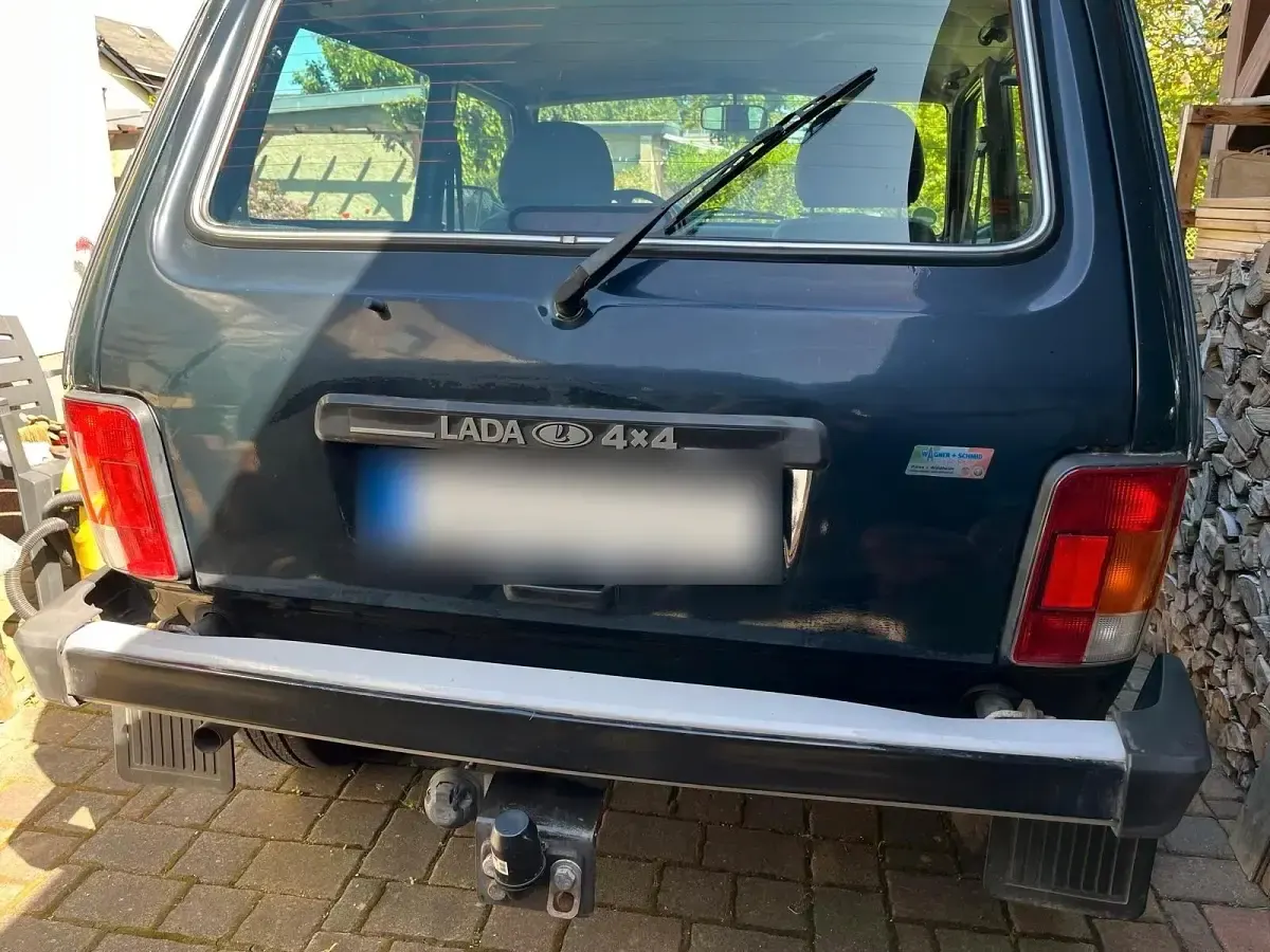 Gebraucht Lada niva 2016 Grün SUV