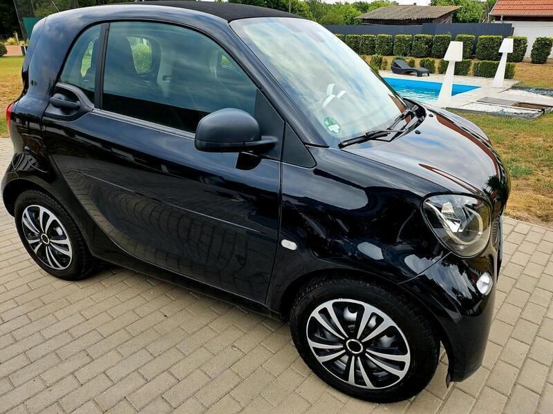 Schwarz Gebraucht 2019 Smart ForTwo Coupé Kleinwagen | 8.200 € (Guter Preis) - Bild 1/4