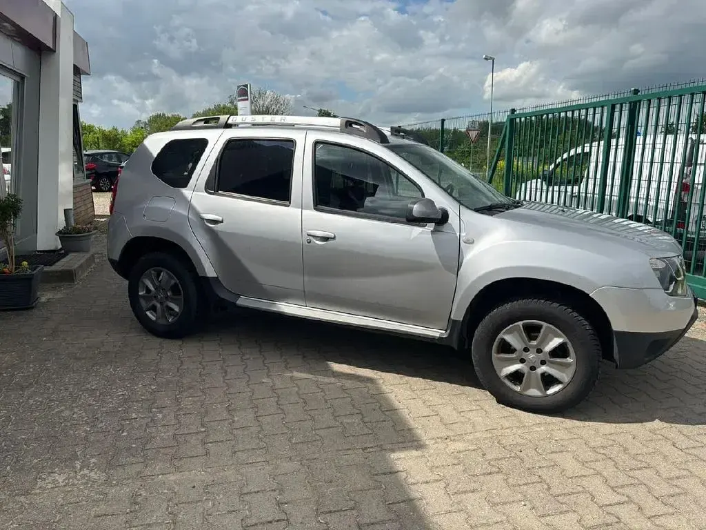 Gebraucht Dacia Duster Lauréate 114 PS (83 kW) 2017 SUV