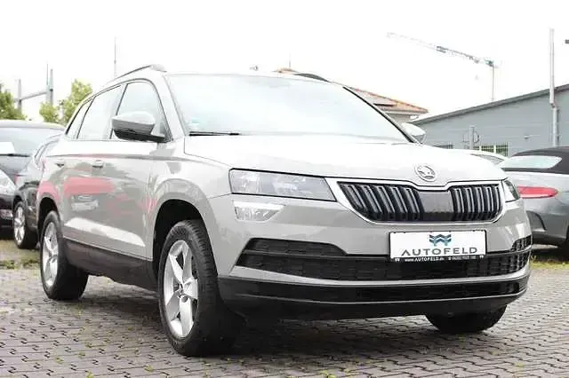 Gebraucht Skoda Karoq 116 PS (85 kW) 2019 Grau (metallic) SUV