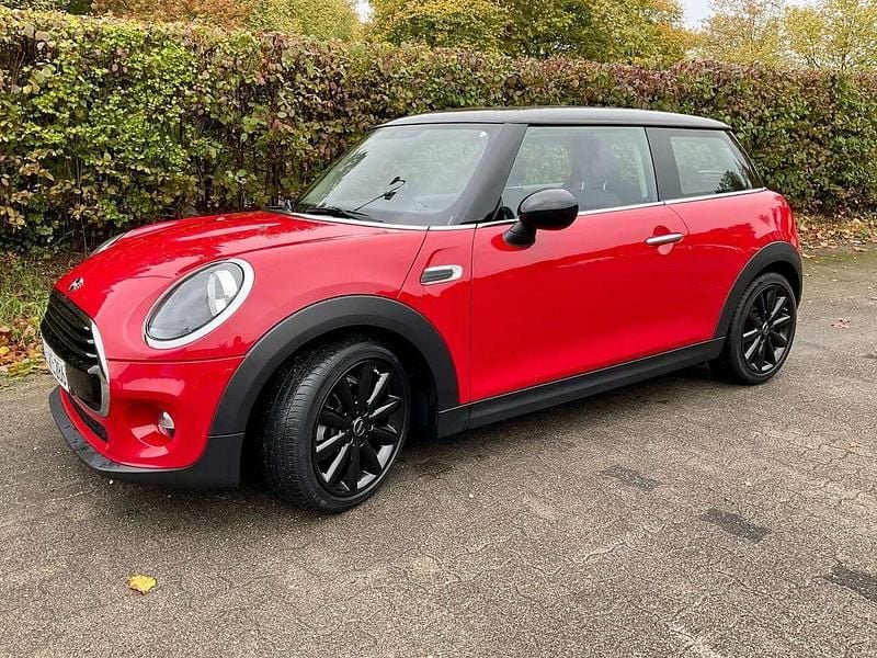 Rot Gebraucht 2018 Mini Cooper Kleinwagen | 14.800 € (Guter Preis) - Bild 1/4