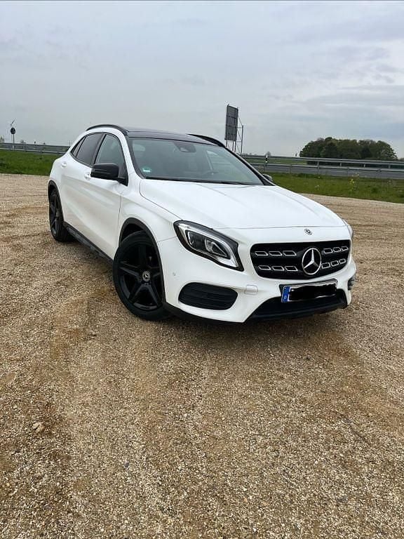 Second-hand Mercedes GLA200 156 CP (114 kW) 2020 Alb SUV
