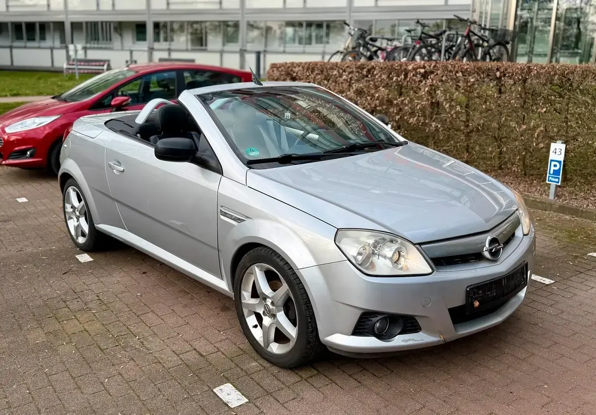Gebraucht Opel Tigra 90 PS (66 kW) 2007 Cabrio