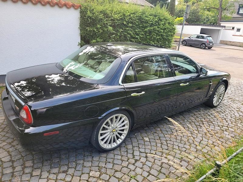 Gebraucht Jaguar XJ8 298 PS (219 kW) 2007 Schwarz Limousine