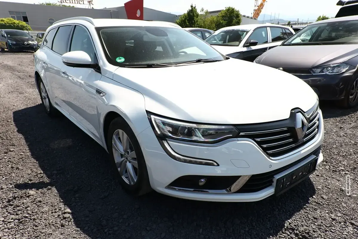 Gebraucht Renault Talisman GrandTour Life 159 PS (116 kW) 2020 Weiß Kombi