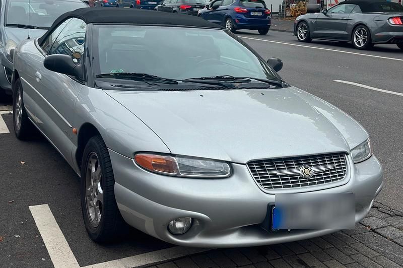 Silber Gebraucht 2001 Chrysler Stratus Cabrio | 4.990 € - Bild 1/4