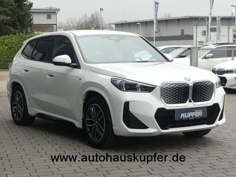 Gebraucht BMW iX1 Performance 279 kW (380 PS) 2024 Weiß SUV