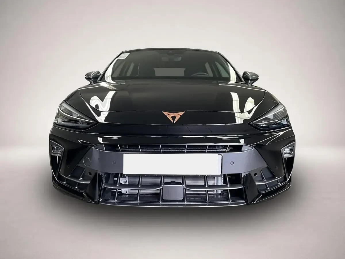 Neu Cupra Leon 150 PS (110 kW) 2026 Manufacturer Limousine