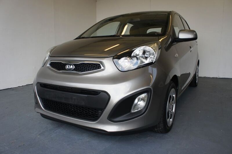Grau Gebraucht 2014 Kia Picanto FIFA World Cup Edition Kleinwagen | 7.900 € (Fairer Preis) - Bild 1/4