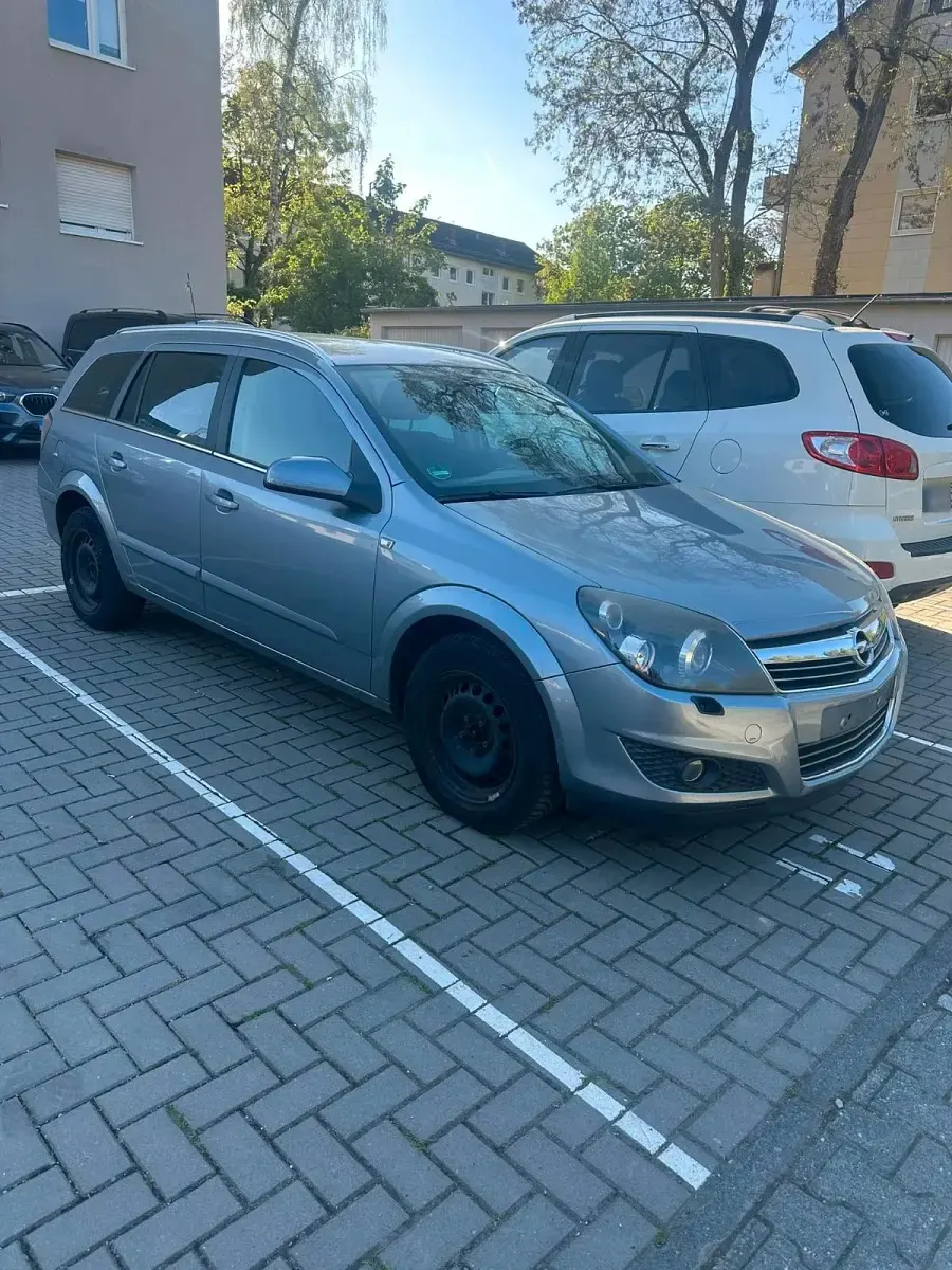Gebraucht Opel Astra 2008 Silber Kombi