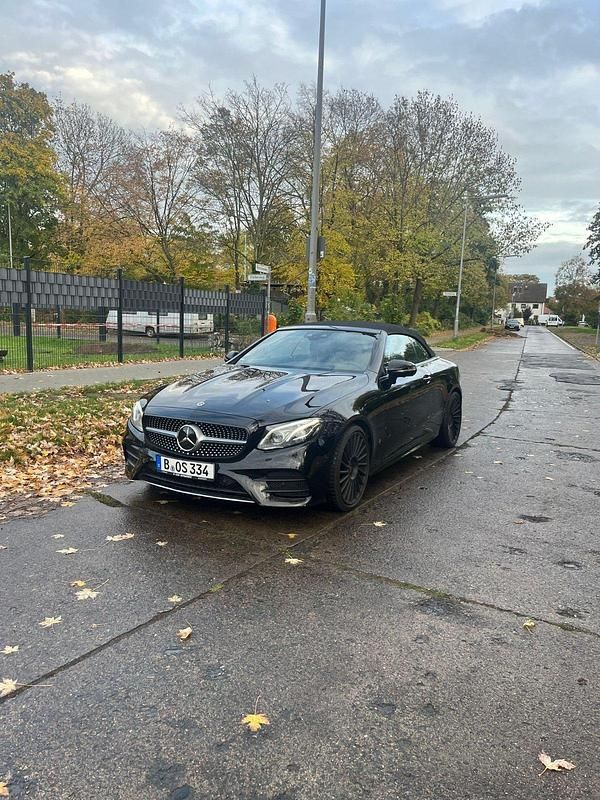 Schwarz Gebraucht 2017 Mercedes E350 Cabrio | 31.000 € (Fairer Preis) - Bild 1/4