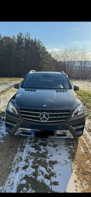 Gebraucht Mercedes ML350 258 PS (189 kW) 2013 Braun SUV
