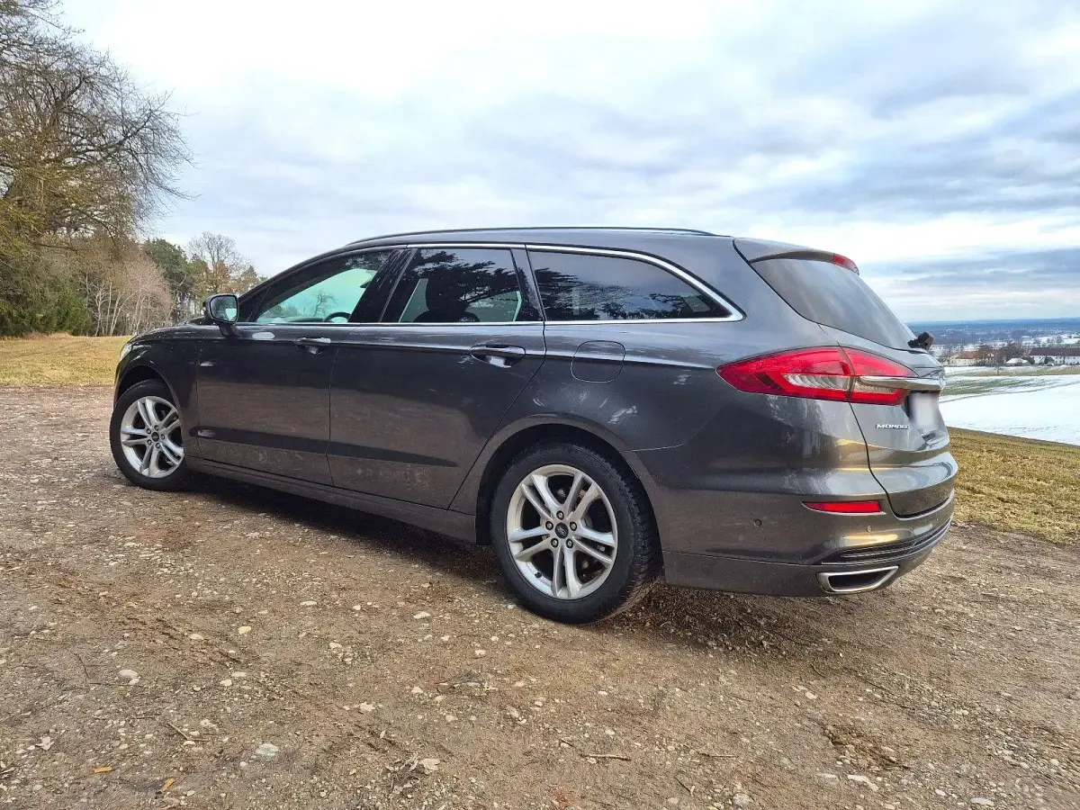 Gebraucht Ford Mondeo S 179 PS (131 kW) 2018 Grau Kombi