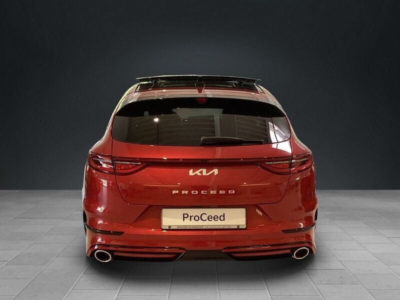 Gebraucht Kia ProCeed Comfort 204 PS (150 kW) 2023 (aa9) infrarot met. (metallic) Kleinwagen