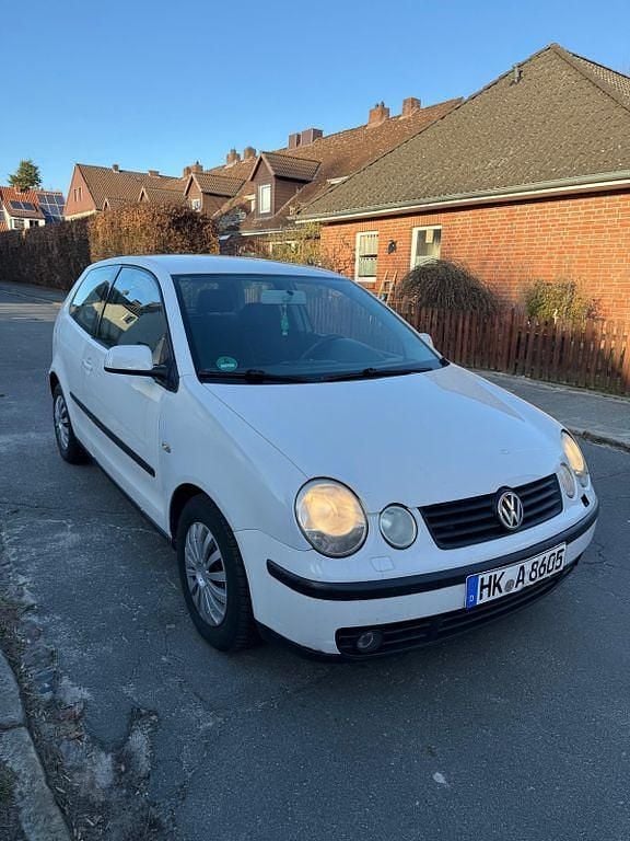 Gebraucht VW Polo Comfortline 75 PS (55 kW) 2003 Weiß Limousine