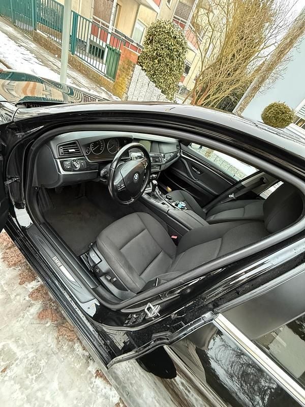 Gebraucht BMW 525 204 PS (150 kW) 2010 Schwarz Limousine
