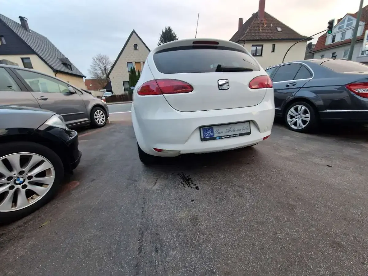 Gebraucht Seat Leon Sport 125 PS (91 kW) 2008 Weiß Kleinwagen