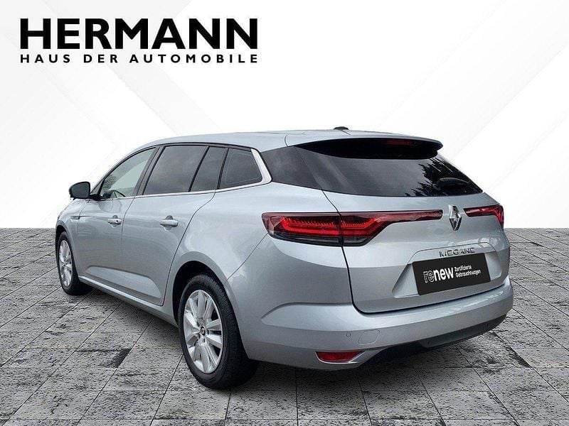 Gebraucht Renault Mégane GrandTour Equilibre 116 PS (85 kW) 2023 Silber/metallic (silber) Kombi